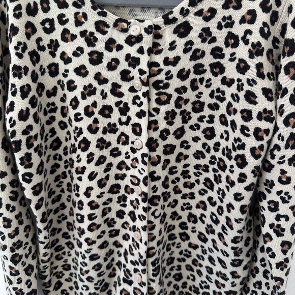 H&M Girl’s Animal Print Button-Down Sweater Cardigan - Size US 6-8Y - Picture 4 of 8